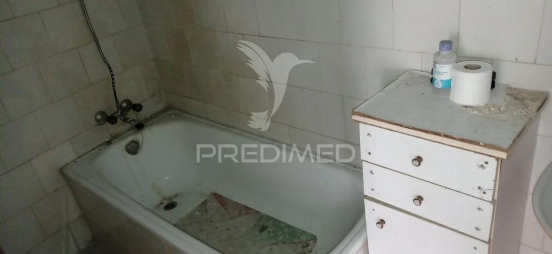 Moradia T4 para Venda em Alpalhão Foto 7