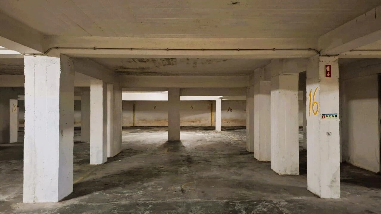 Garagem para Arrendamento em Ericeira Foto 6