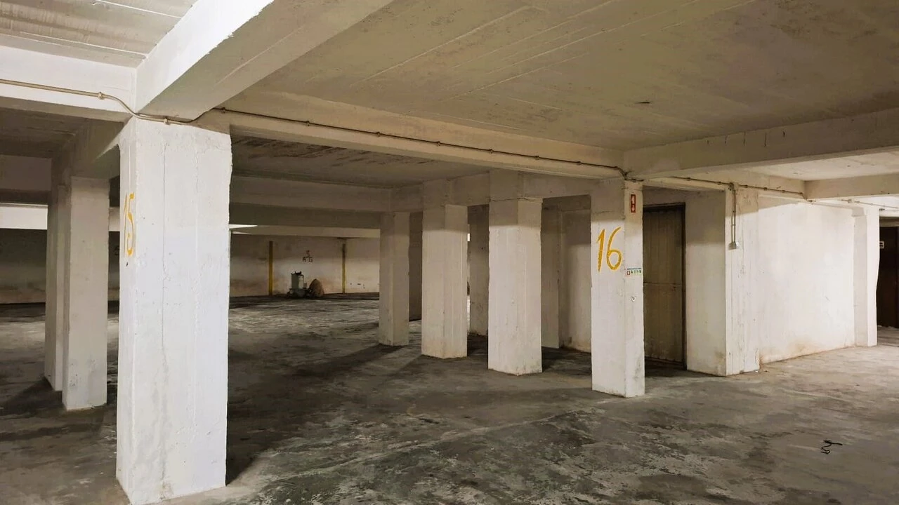 Garagem para Arrendamento em Ericeira Foto 9