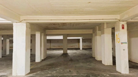 Garagem para Arrendamento em Ericeira