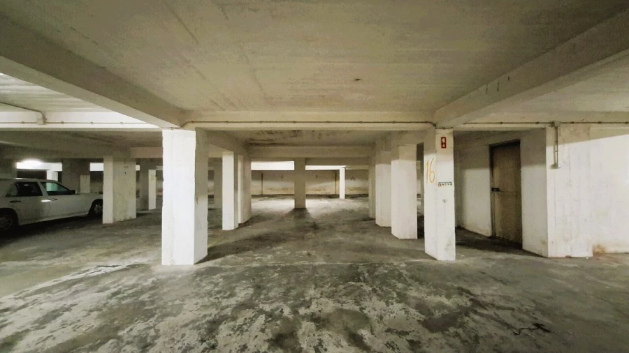 Garagem para Arrendamento em Ericeira Foto 11