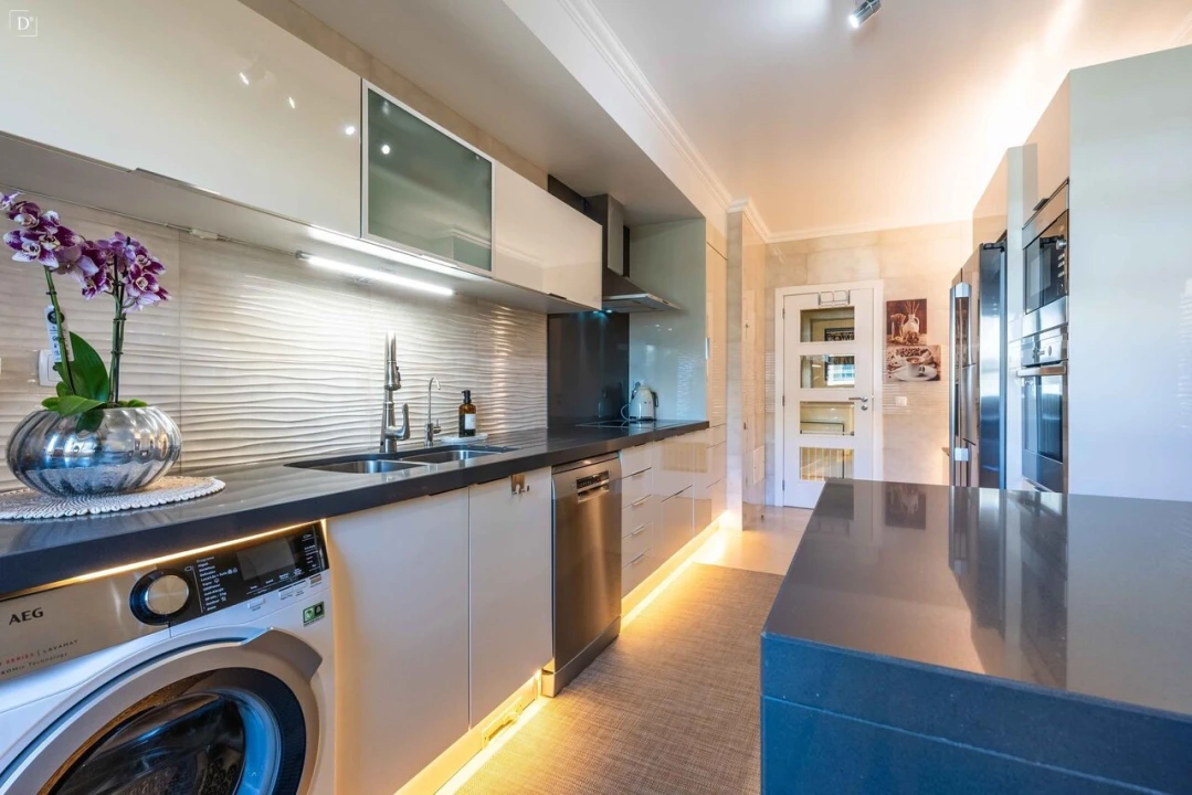 Apartamento T3 para Venda em Alvor Foto 6