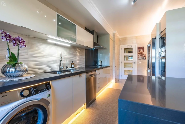 Apartamento T3 para Venda em Alvor Foto 6