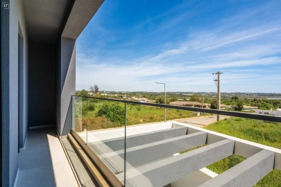 Moradia T4 para Venda em Mexilhoeira Grande