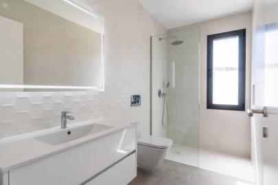 Moradia T4 para Venda em Mexilhoeira Grande