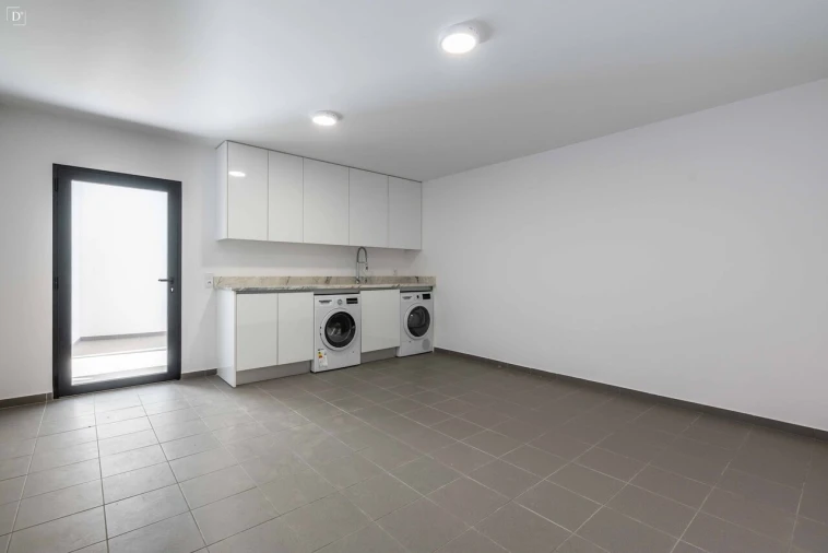 Moradia T4 para Venda em Mexilhoeira Grande Foto 20