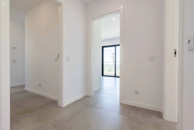 Moradia T4 para Venda em Mexilhoeira Grande Foto 36