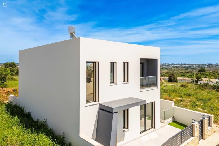 Moradia T4 para Venda em Mexilhoeira Grande Foto 27