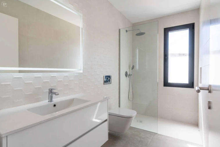 Moradia T4 para Venda em Mexilhoeira Grande Foto 32