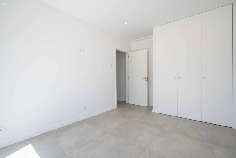 Moradia T4 para Venda em Mexilhoeira Grande Foto 19