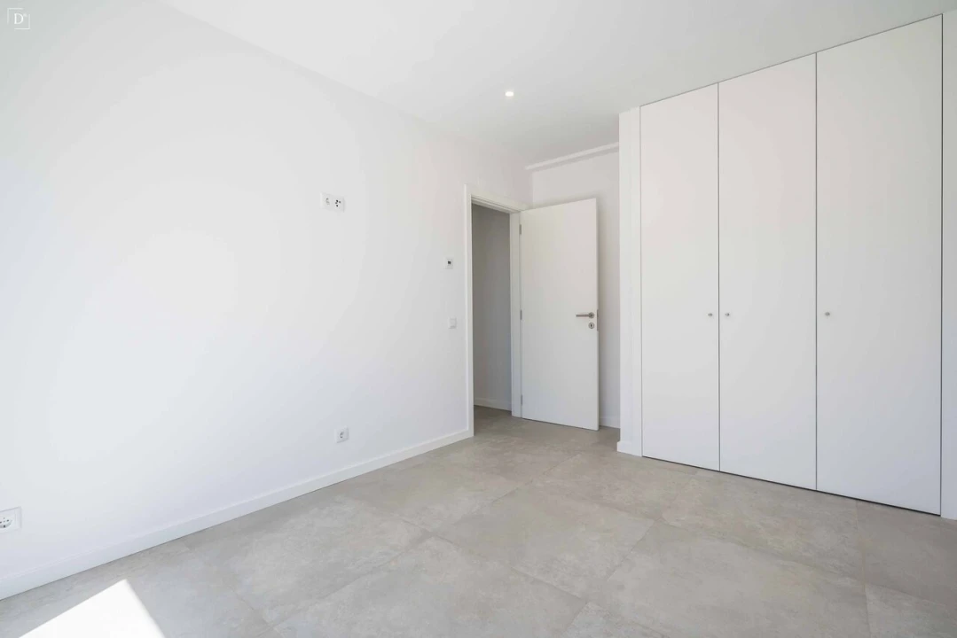 Moradia T4 para Venda em Mexilhoeira Grande Foto 19