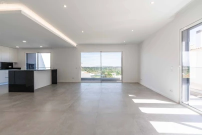 Moradia T3 para Venda em Mexilhoeira Grande