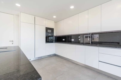 Moradia T3 para Venda em Mexilhoeira Grande