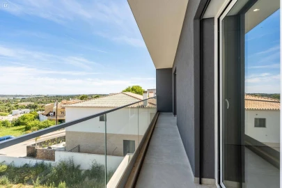 Moradia T3 para Venda em Mexilhoeira Grande