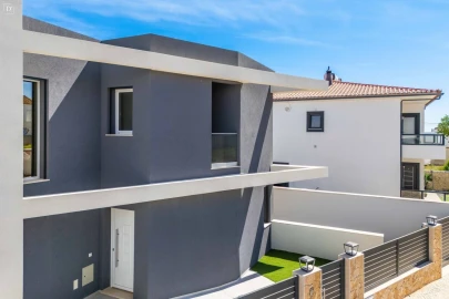 Moradia T3 para Venda em Mexilhoeira Grande