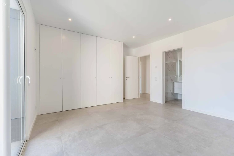 Moradia T3 para Venda em Mexilhoeira Grande Foto 26