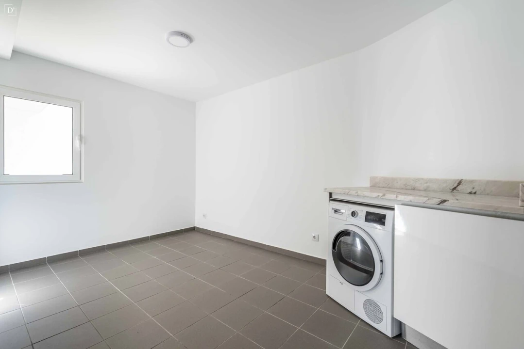 Moradia T3 para Venda em Mexilhoeira Grande Foto 21