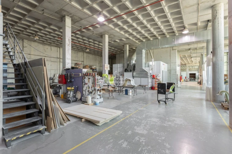 Armazém para Venda em Oliveira do Mondego e Travanca do Mondego Foto 5