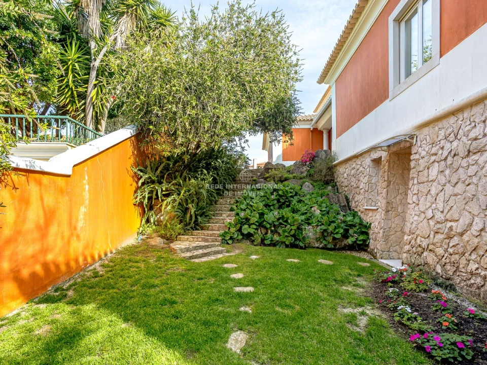 Moradia T5 para Venda em Cascais e Estoril Foto 24