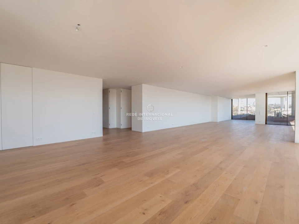 Apartamento T3 para Venda em Lordelo do Ouro e Massarelos Foto 2