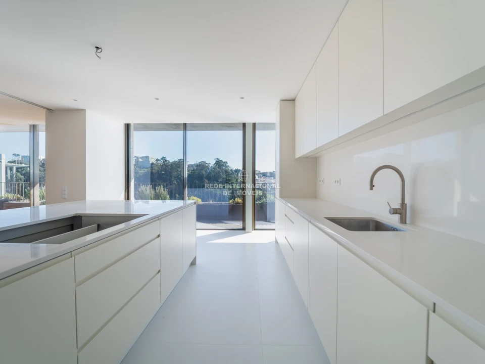 Apartamento T3 para Venda em Lordelo do Ouro e Massarelos Foto 16