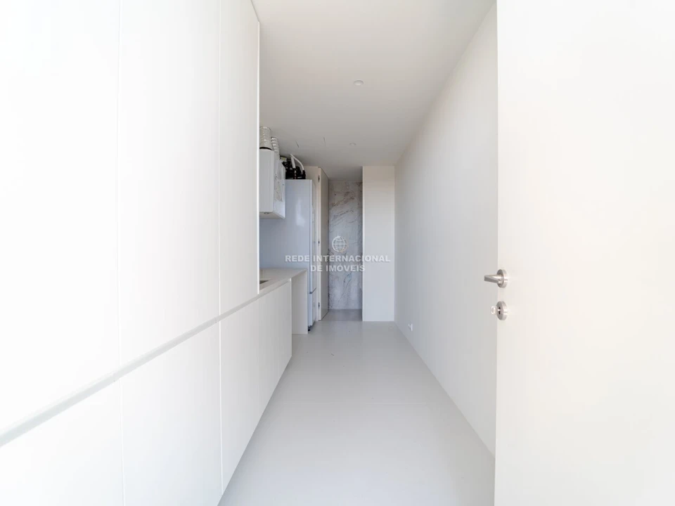 Apartamento T3 para Venda em Lordelo do Ouro e Massarelos Foto 3