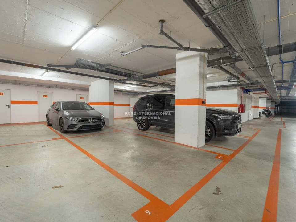 Apartamento T3 para Venda em Lordelo do Ouro e Massarelos Foto 25