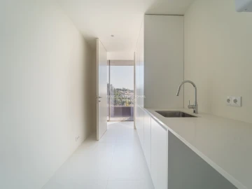 Apartamento T3 para Venda em Lordelo do Ouro e Massarelos
