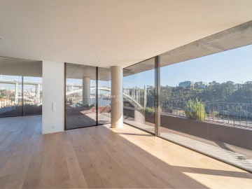 Apartamento T3 para Venda em Lordelo do Ouro e Massarelos