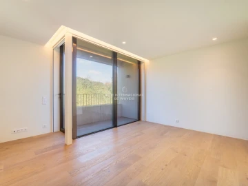 Apartamento T3 para Venda em Lordelo do Ouro e Massarelos