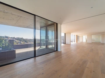 Apartamento T3 para Venda em Lordelo do Ouro e Massarelos