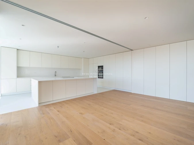 Apartamento T3 para Venda em Lordelo do Ouro e Massarelos Foto 10