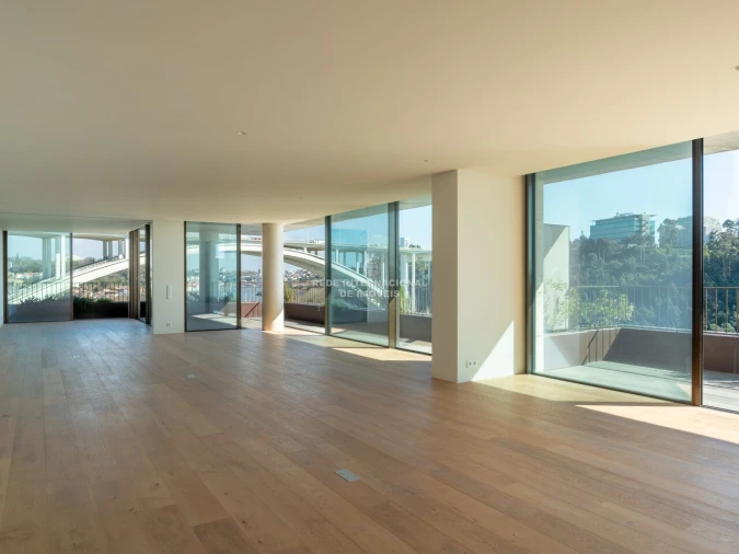 Apartamento T3 para Venda em Lordelo do Ouro e Massarelos Foto 11