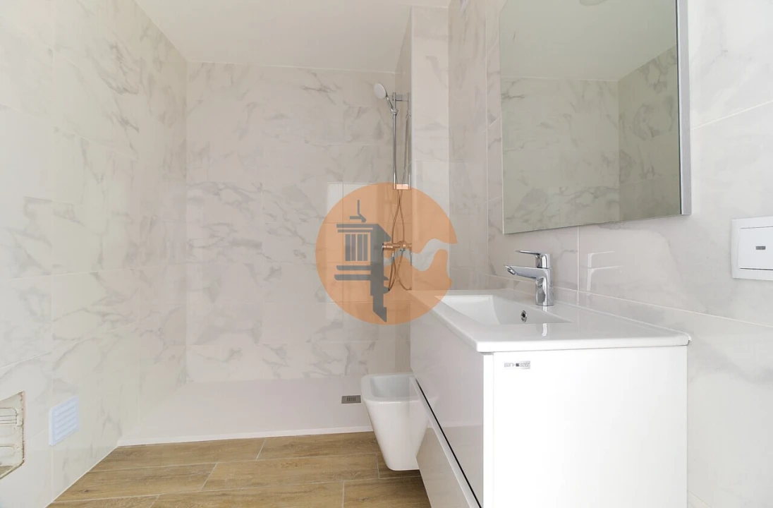 Apartamento T2 para Venda em Monte Gordo Foto 13