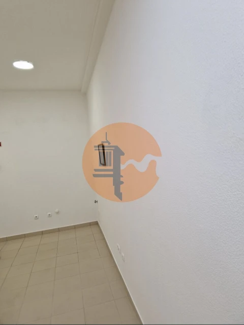 Loja para Venda em Monte Gordo