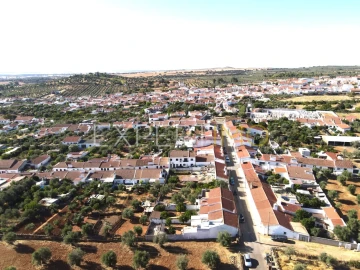 Moradia T2 para Venda em Terrugem e Vila Boim