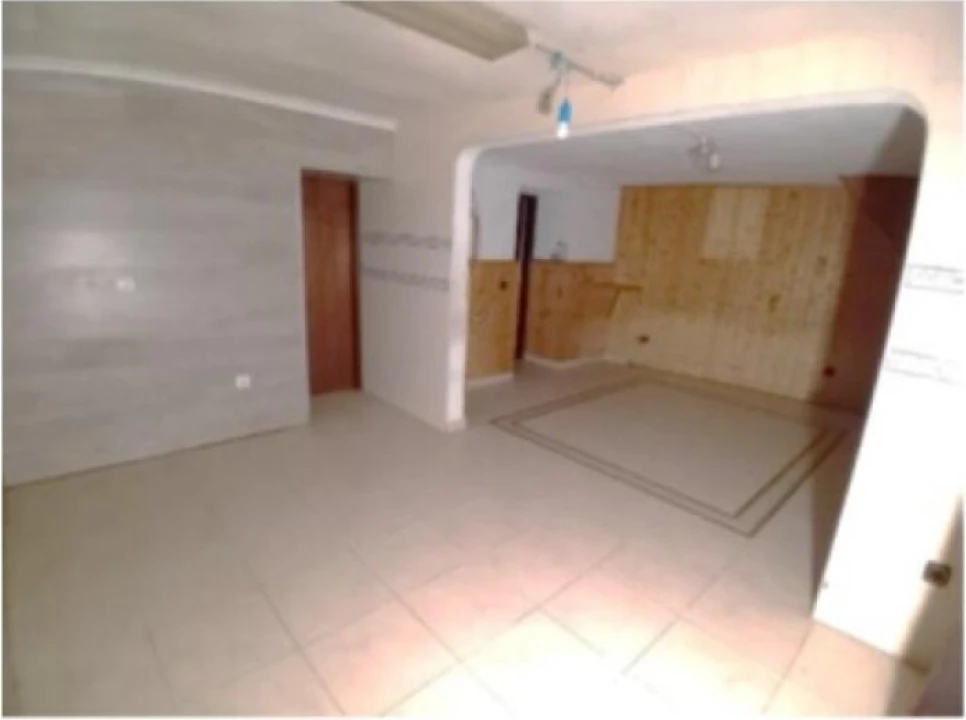 Moradia T3 para Venda em Santa Maria, São Pedro e Sobral da Lagoa Foto 2