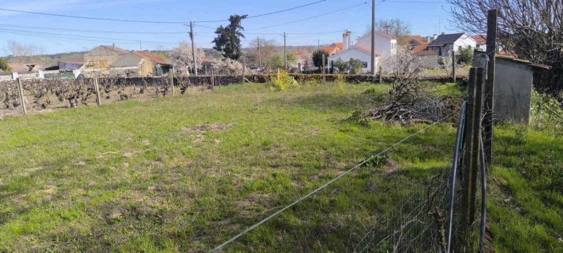 Moradia T3 para Venda em Vila Fernando Foto 12