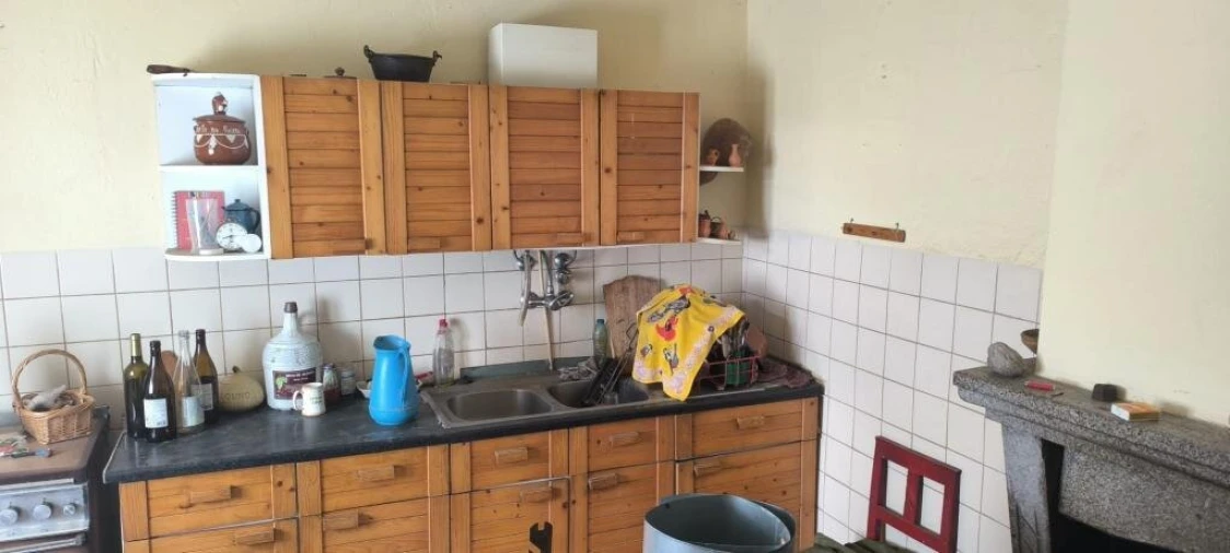 Moradia T3 para Venda em Vila Fernando Foto 10