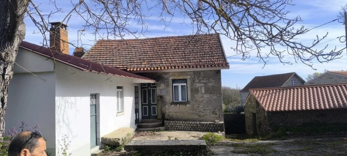 Moradia T3 para Venda em Vila Fernando Foto 2