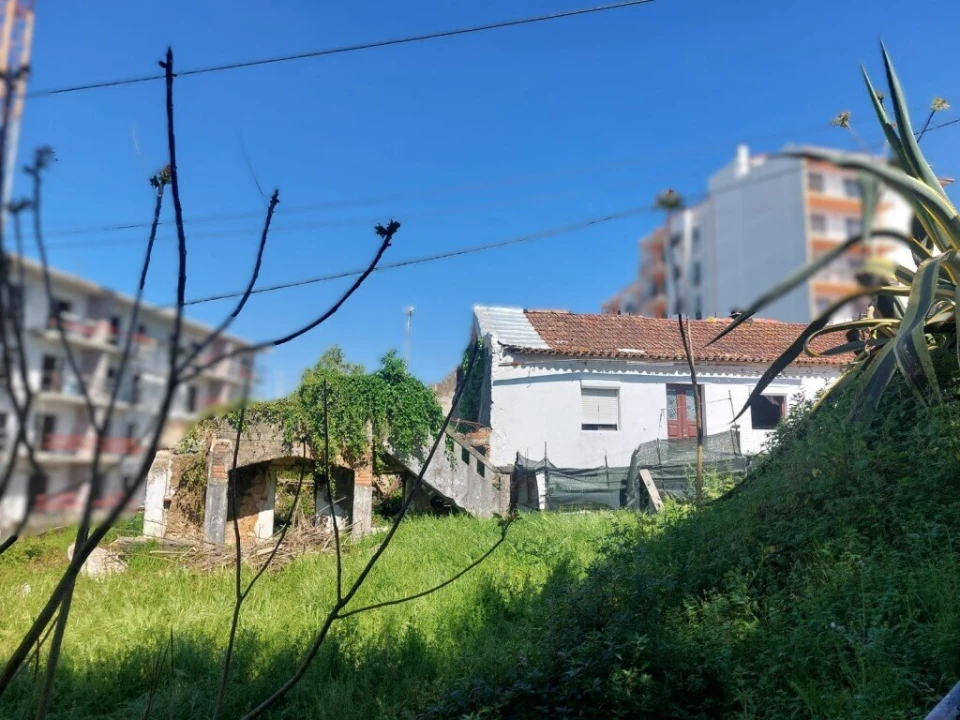 Prédio para Venda em Leiria, Pousos, Barreira e Cortes Foto 3