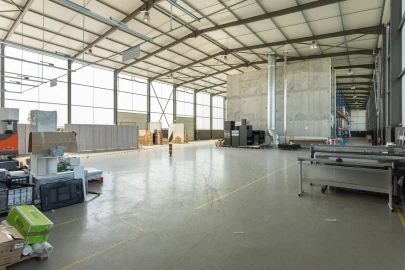 Armazém para Arrendamento em Oliveira do Mondego e Travanca do Mondego