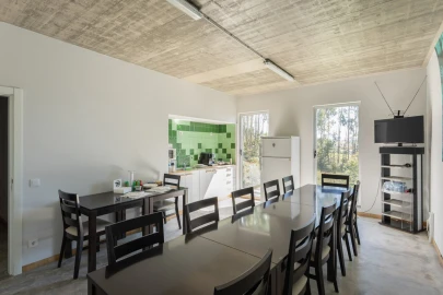 Armazém para Arrendamento em Oliveira do Mondego e Travanca do Mondego