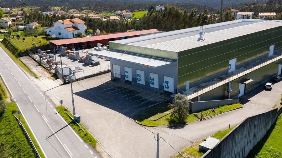 Armazém para Arrendamento em Oliveira do Mondego e Travanca do Mondego