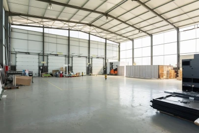 Armazém para Venda em Oliveira do Mondego e Travanca do Mondego