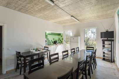 Armazém para Venda em Oliveira do Mondego e Travanca do Mondego