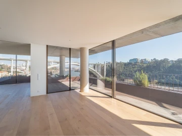 Apartamento T3 para Venda em Lordelo do Ouro e Massarelos