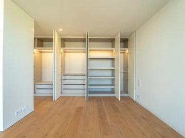 Apartamento T3 para Venda em Lordelo do Ouro e Massarelos