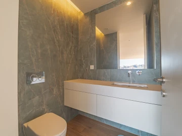 Apartamento T3 para Venda em Lordelo do Ouro e Massarelos