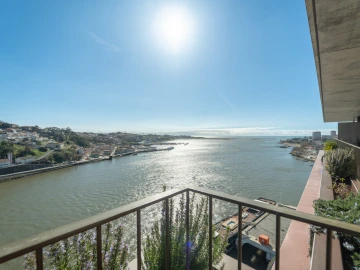 Apartamento T3 para Venda em Lordelo do Ouro e Massarelos